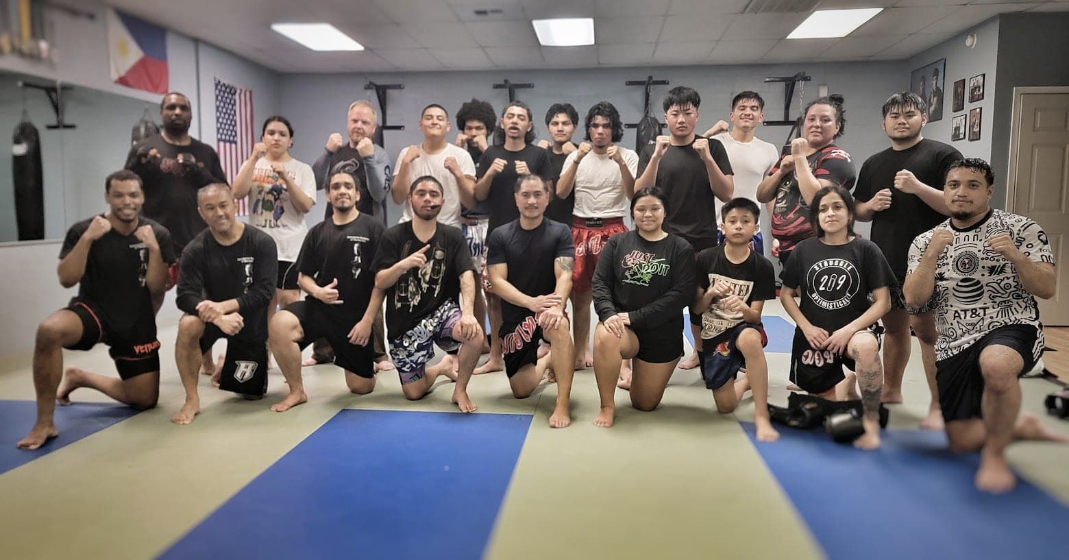Muay Thai group at the Thornton Road gym